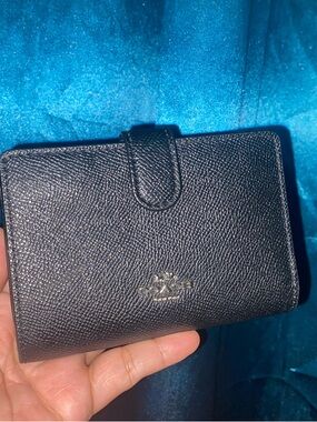 Coach Black Leather compact wallet EUC